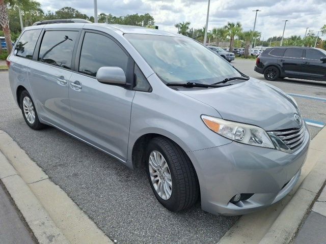 2017 Toyota Sienna Limited Premium