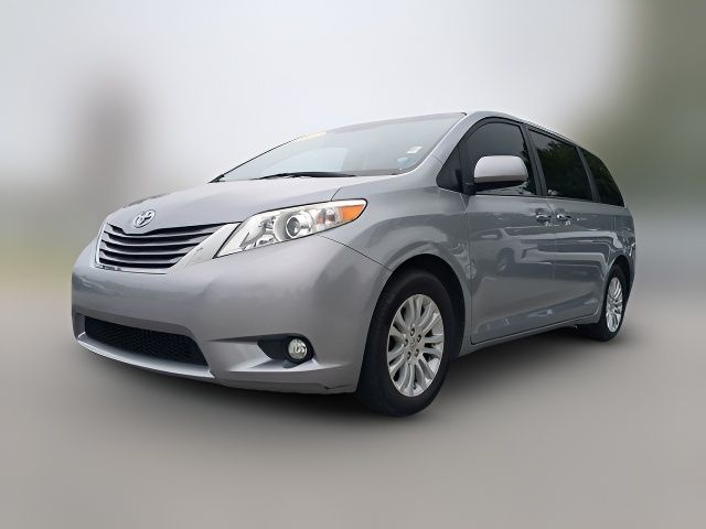 2017 Toyota Sienna 