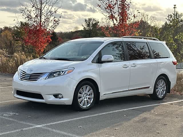 2017 Toyota Sienna Limited Premium