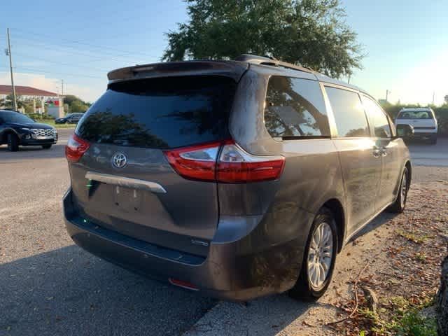 2017 Toyota Sienna Limited Premium