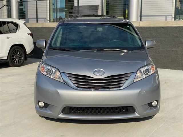 2017 Toyota Sienna Limited Premium