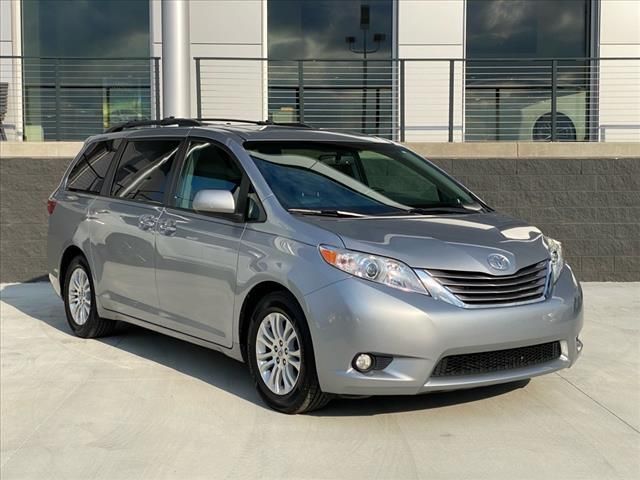 2017 Toyota Sienna Limited Premium