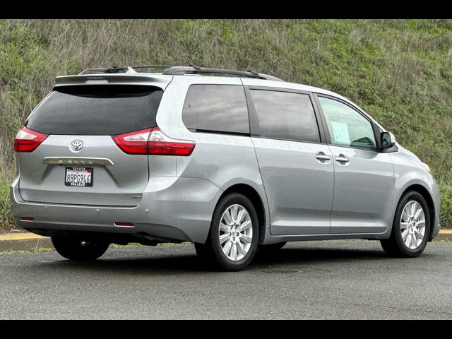 2017 Toyota Sienna Limited Premium