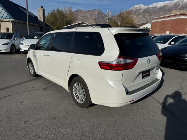 2017 Toyota Sienna Limited Premium