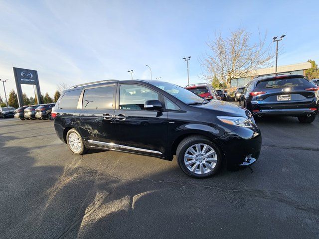 2017 Toyota Sienna Limited Premium