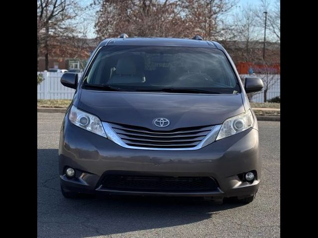 2017 Toyota Sienna Limited Premium