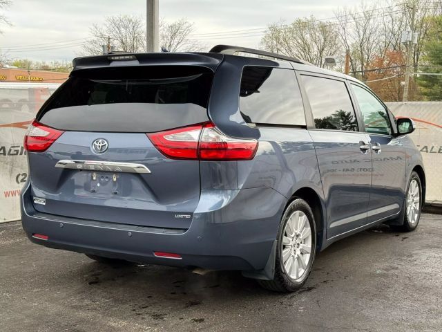 2017 Toyota Sienna Limited Premium