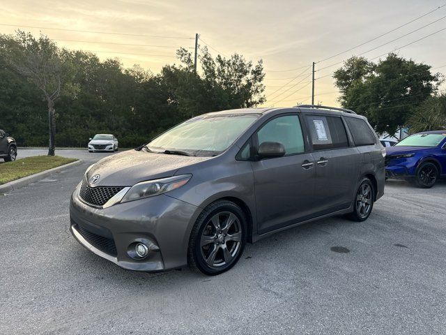 2017 Toyota Sienna SE