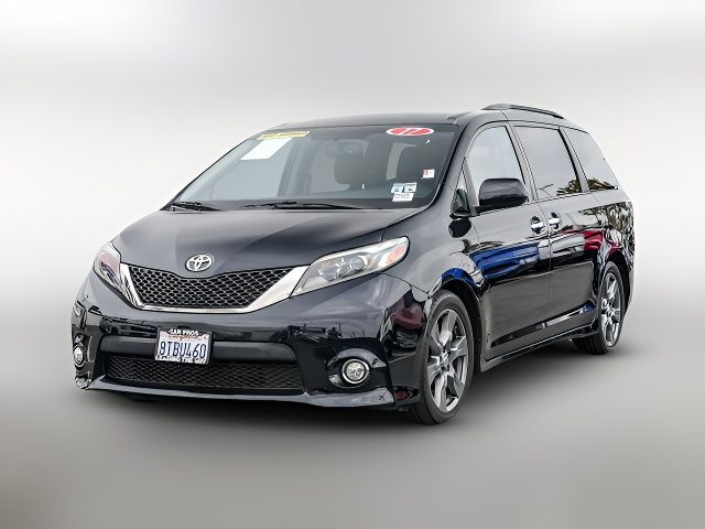 2017 Toyota Sienna 