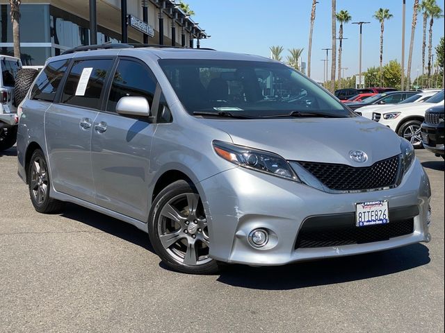 2017 Toyota Sienna SE