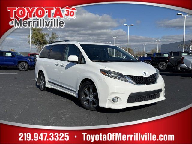 2017 Toyota Sienna SE