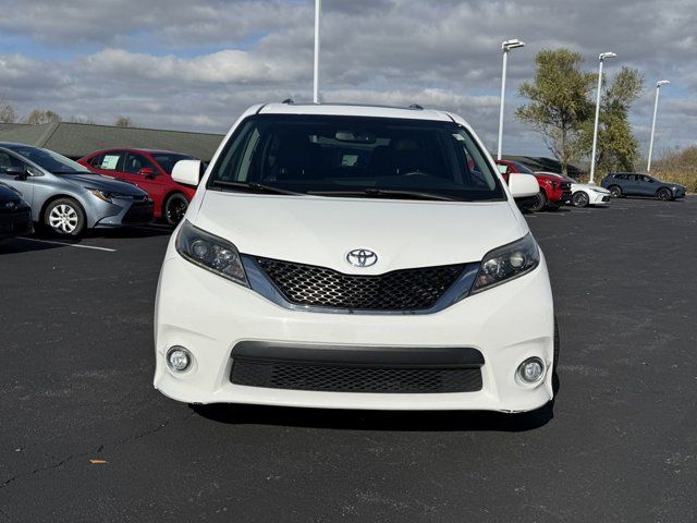 2017 Toyota Sienna SE