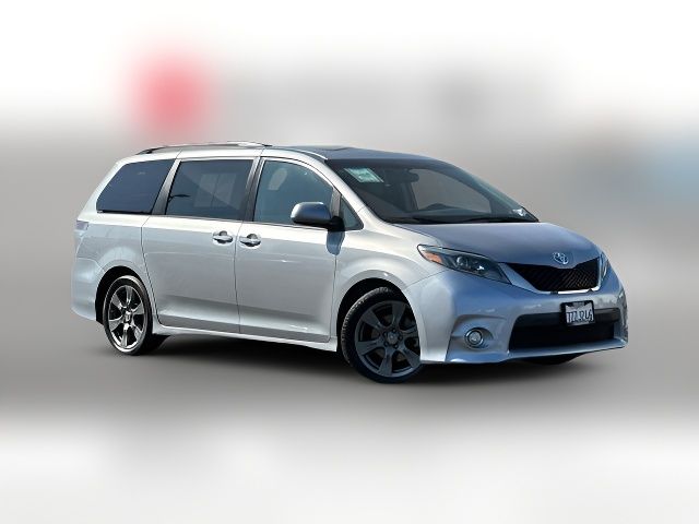 2017 Toyota Sienna SE