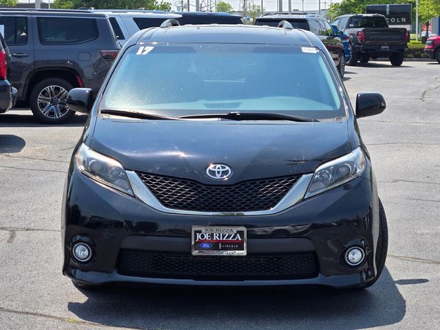 2017 Toyota Sienna 