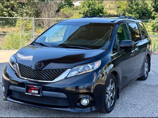 2017 Toyota Sienna SE