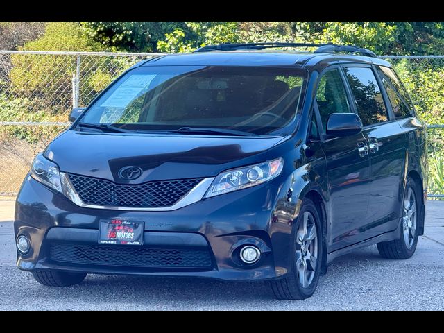 2017 Toyota Sienna SE