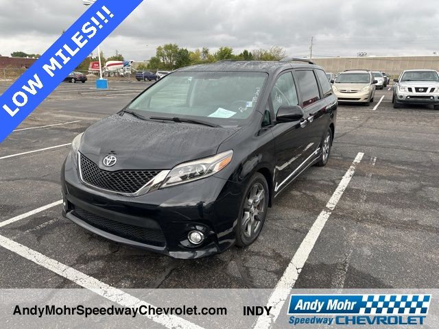 2017 Toyota Sienna 