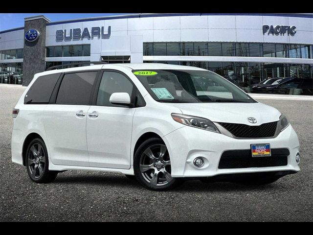 2017 Toyota Sienna SE