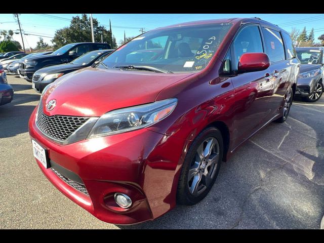 2017 Toyota Sienna SE