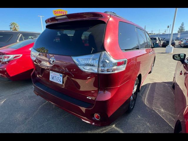 2017 Toyota Sienna SE