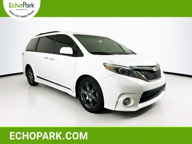 2017 Toyota Sienna SE