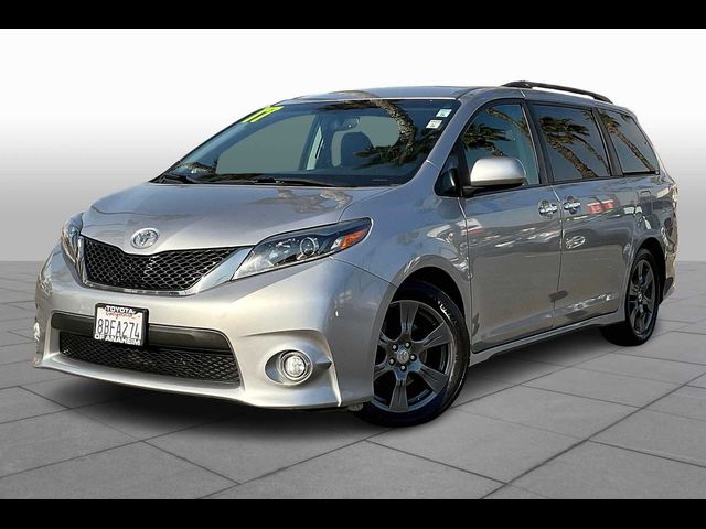 2017 Toyota Sienna SE