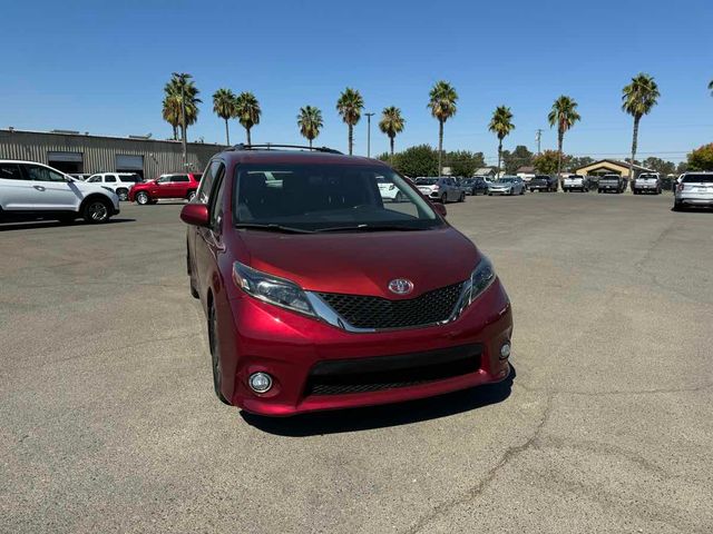 2017 Toyota Sienna SE