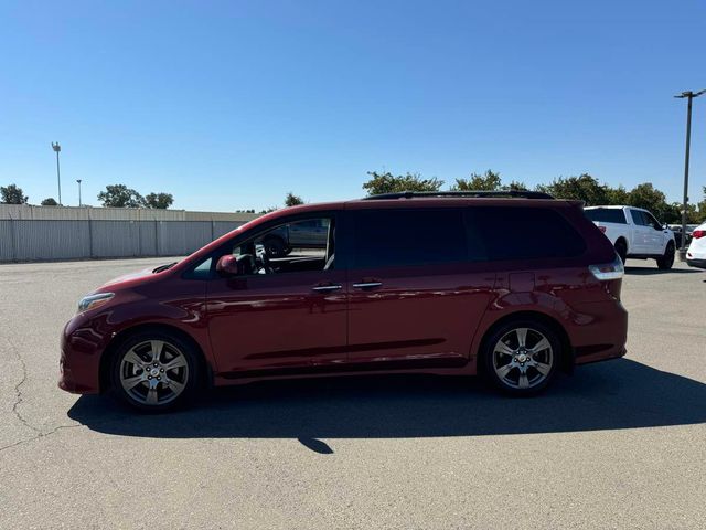 2017 Toyota Sienna SE