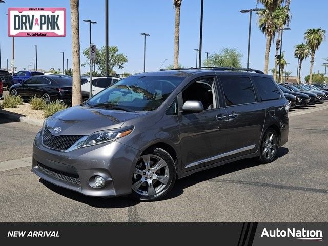 2017 Toyota Sienna SE Premium