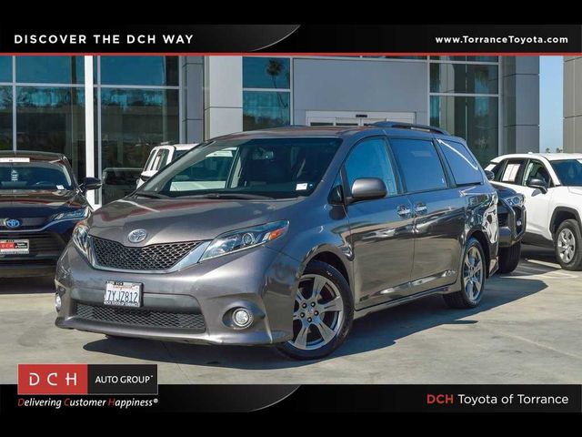 2017 Toyota Sienna SE