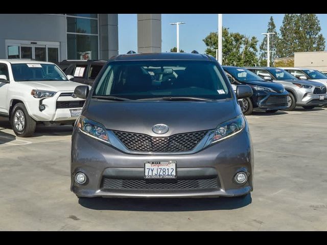 2017 Toyota Sienna SE