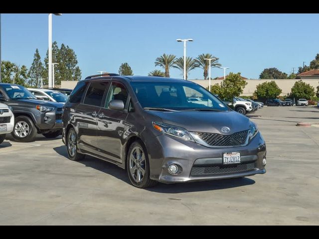 2017 Toyota Sienna SE