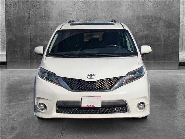 2017 Toyota Sienna SE