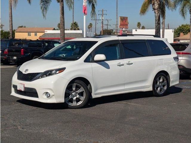 2017 Toyota Sienna SE