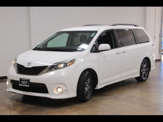 2017 Toyota Sienna SE