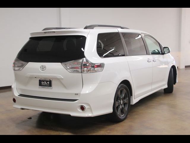 2017 Toyota Sienna SE