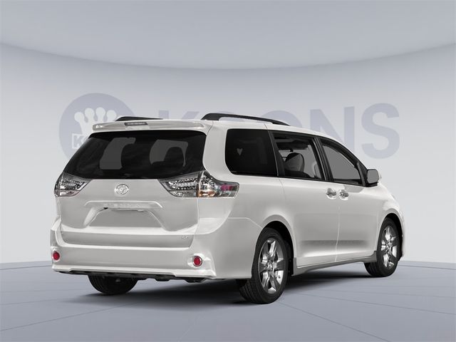 2017 Toyota Sienna SE