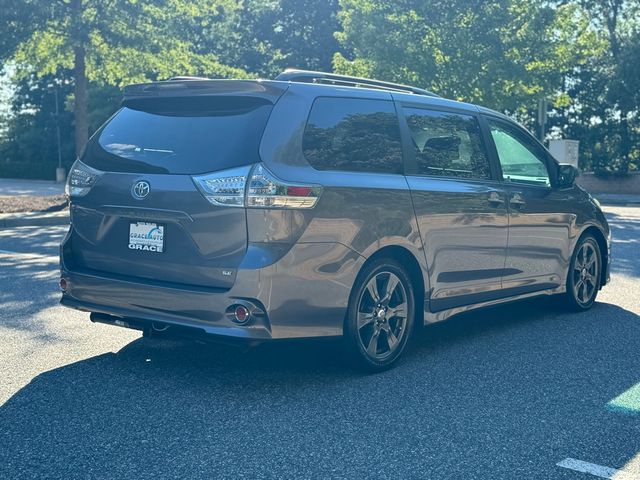 2017 Toyota Sienna SE