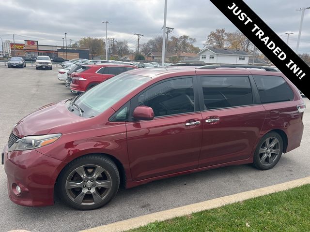 2017 Toyota Sienna SE