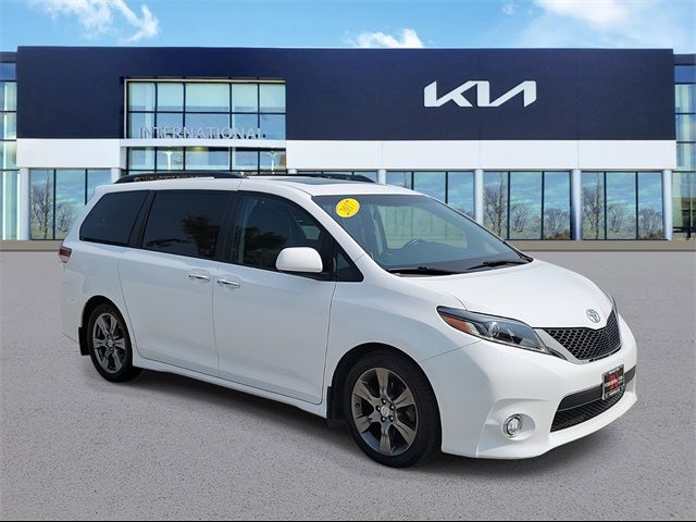 2017 Toyota Sienna SE