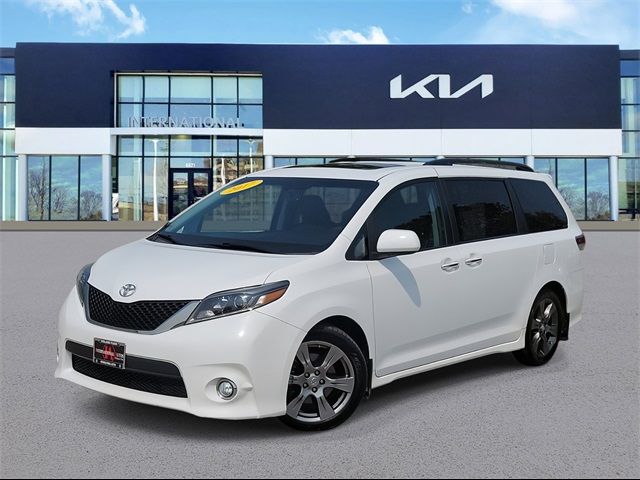 2017 Toyota Sienna SE