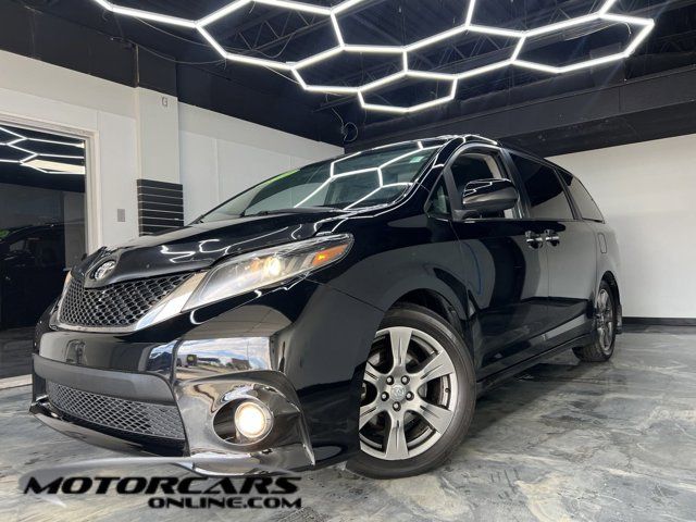 2017 Toyota Sienna SE