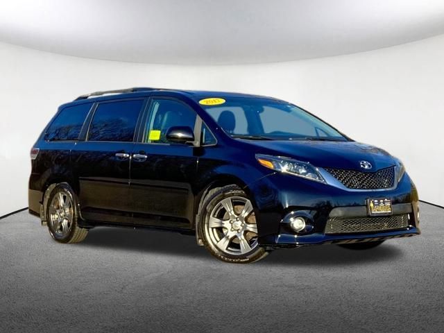 2017 Toyota Sienna 