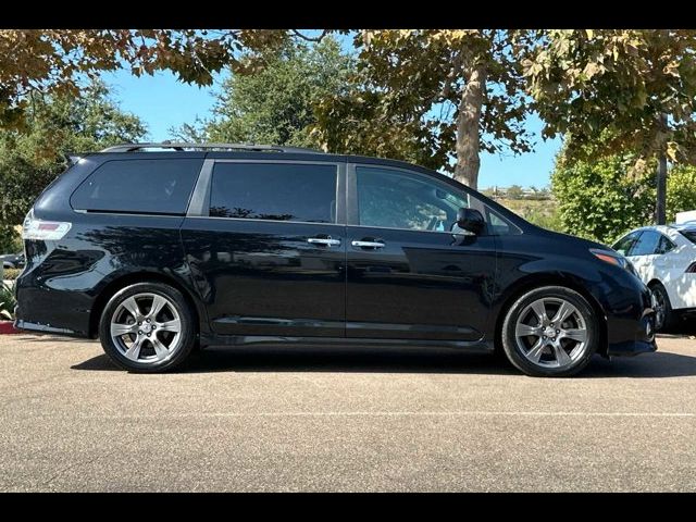 2017 Toyota Sienna SE