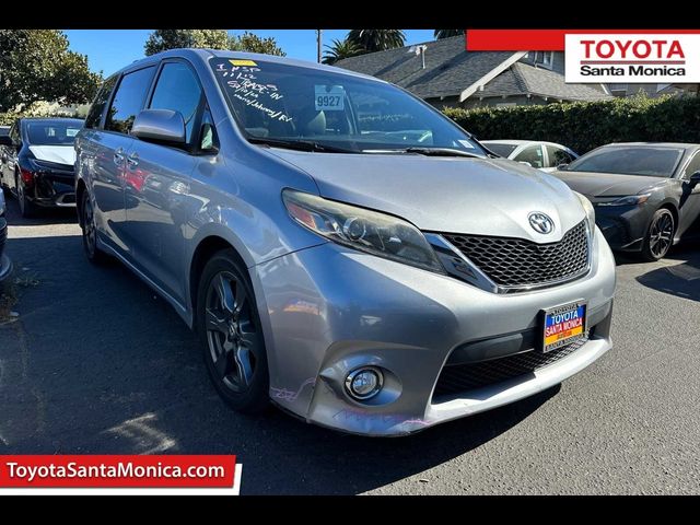 2017 Toyota Sienna SE