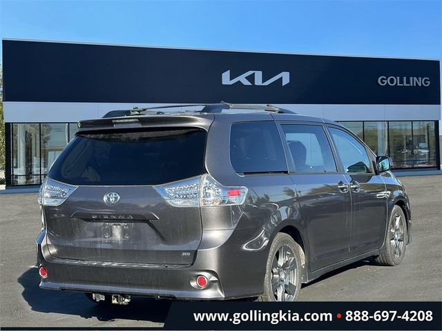 2017 Toyota Sienna 