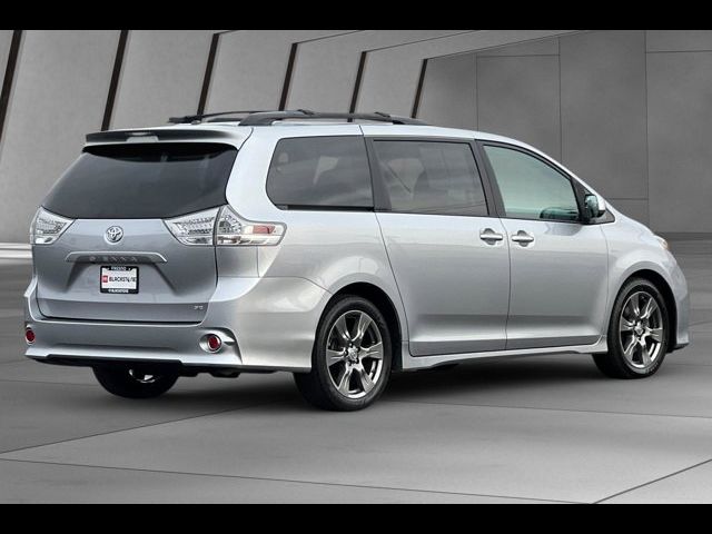 2017 Toyota Sienna SE