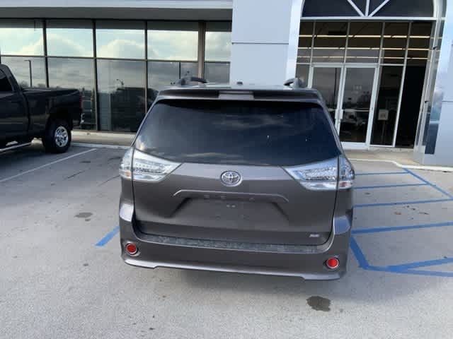 2017 Toyota Sienna SE