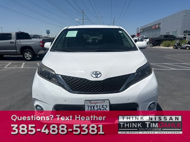 2017 Toyota Sienna SE