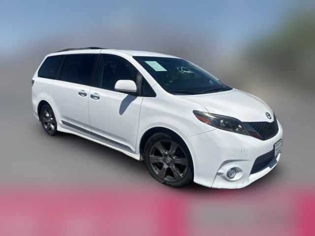 2017 Toyota Sienna SE